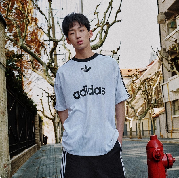 adicolor復(fù)古穿搭寬松運(yùn)動(dòng)上衣短袖T恤男夏adidas阿迪達(dá)斯三葉草